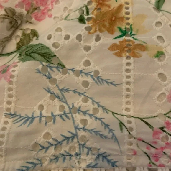 NWT Lulu's Sweet At Heart White Floral Eyelet Smocked Bustier Crop Top XL - Picture 3 of 11